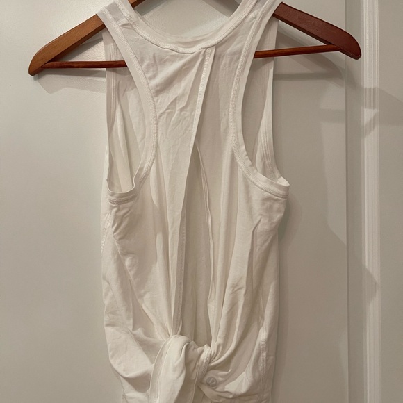 White Lululemon Tank size 4 - Picture 3 of 3